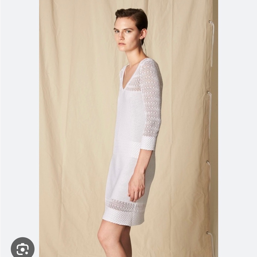 Boutique Moschino white swimsuit cover up dress- elegant never worn size 8